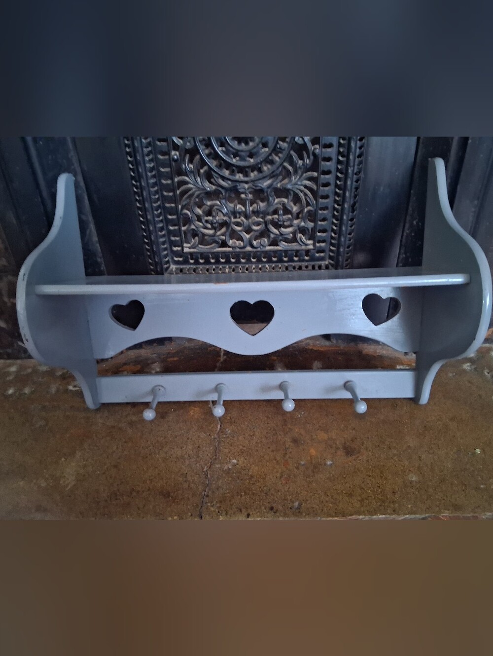 Heart Cutout Wooden Wall Shelf with Hooks - Gray